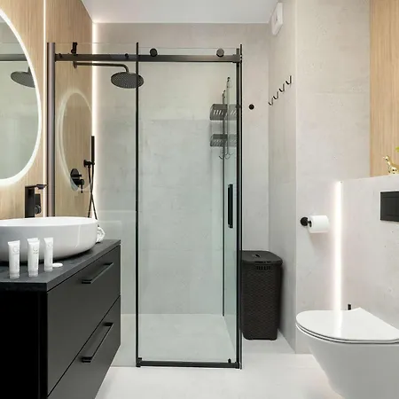 Spacious With Parking And Air Conditioning By Renters Lejlighed *