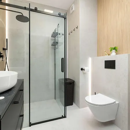 Appartement Spacious With Parking And Air Conditioning By Renters Cracovie